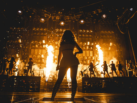 Article courtesy: http://www.billboard.com/articles/news/6128513/beyonce-hbo-mrs-carter-world-tour-concert-live