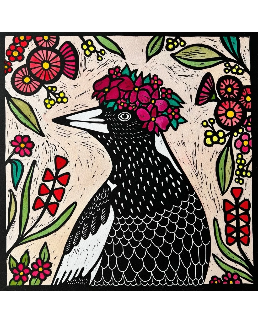 The Magpie King - still dramatic, still fabulous. I really enjoyed carving him; an ode to our Australian magpie; curious, mischievous, regal, full of character! Available in my shop, link in bio 👆 #AustralianMagpie #birdsofinstagram 
.
.
#reliefprin