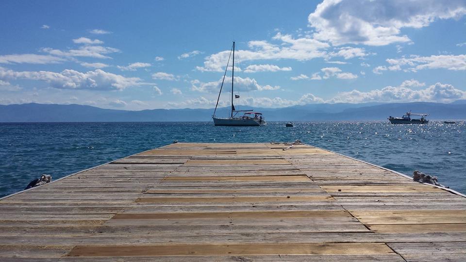 locales- spetses boat at Anagiri.jpg
