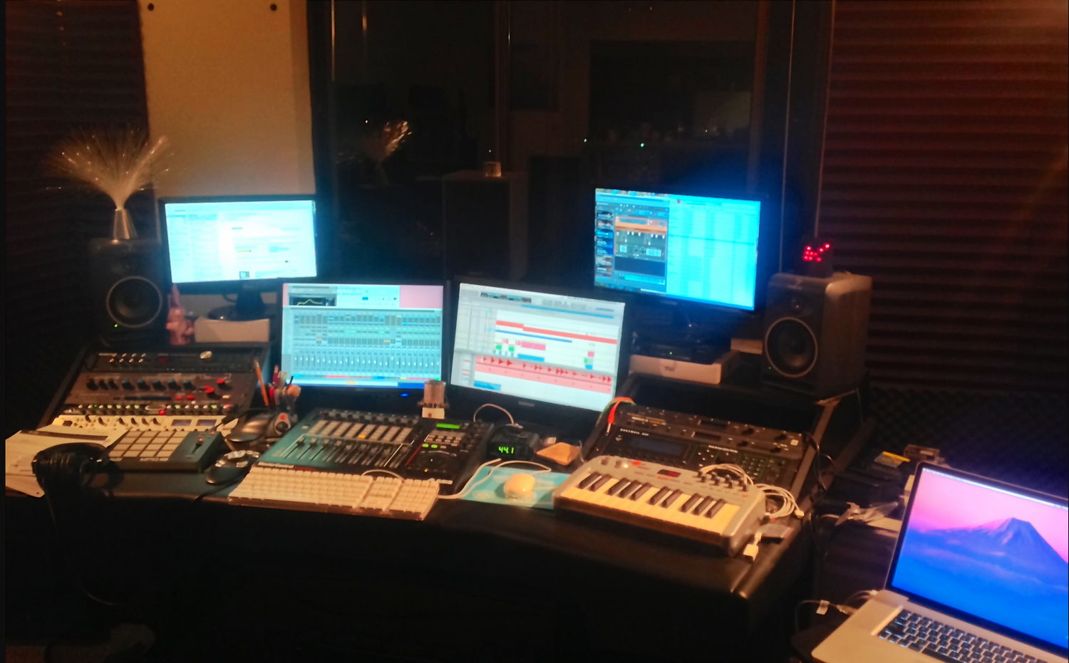 Home Studio.png