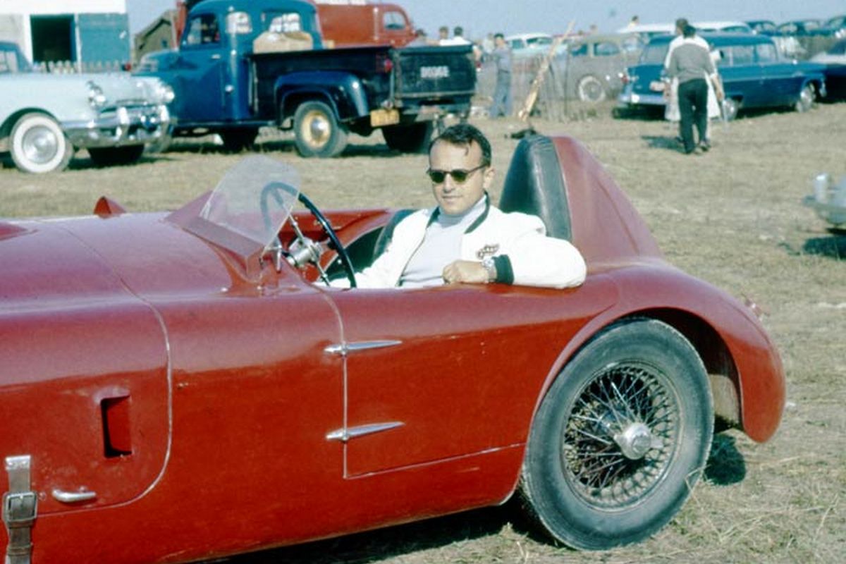 Allard_J2XLM1-3201_07.jpg