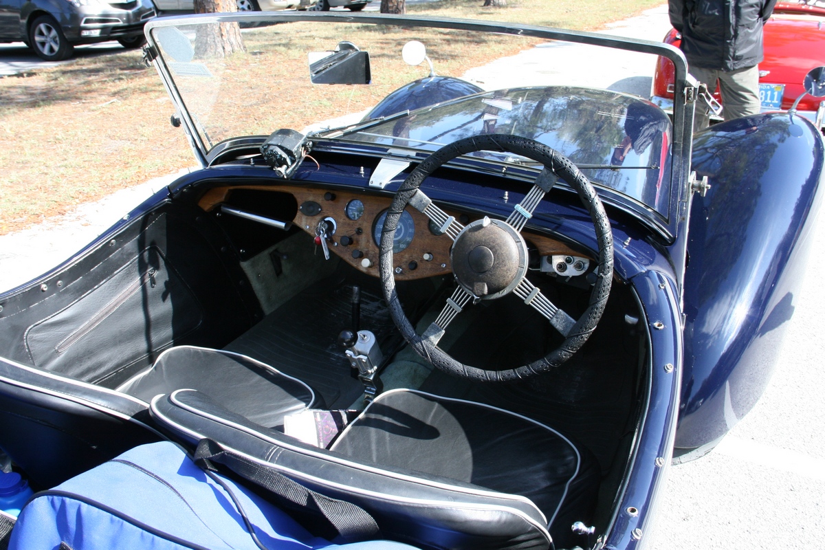 Allard_L-520_07.JPG