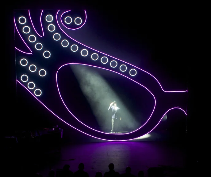 Dame Edna 32.jpg
