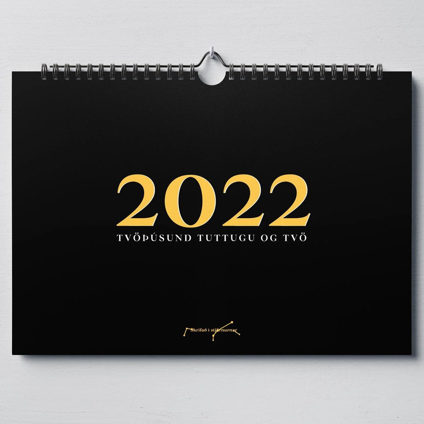 Ver&eth;ur 2022 ekki &ouml;rugglega &aacute;ri&eth;? ✨ Dagatali&eth; er komi&eth; &iacute; fors&ouml;lu fyrir n&aelig;sta &aacute;r sem vi&eth; vonum n&uacute; a&eth; ver&eth;i st&uacute;tfullt af vi&eth;bur&eth;um, fer&eth;al&ouml;gum og minningum ?