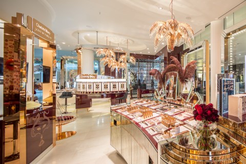 Air Diffusion's FlowBar can be seen running along the edge of the ceiling within the makeup store.