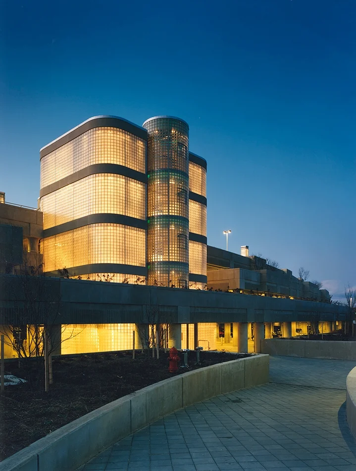 Washington National Airport, South Parking Structure1992 Institutional and Municipal Parking Congress1992 International Masonry Institute Awards Program