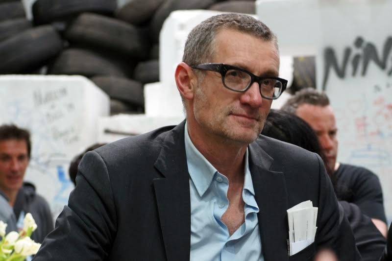 Quelle: Kunsthalle Bremen, Alexander Bikbov Thomas Hirschhorn bei "Flamme éternelle", Palais de Tokyo, Paris, 2014