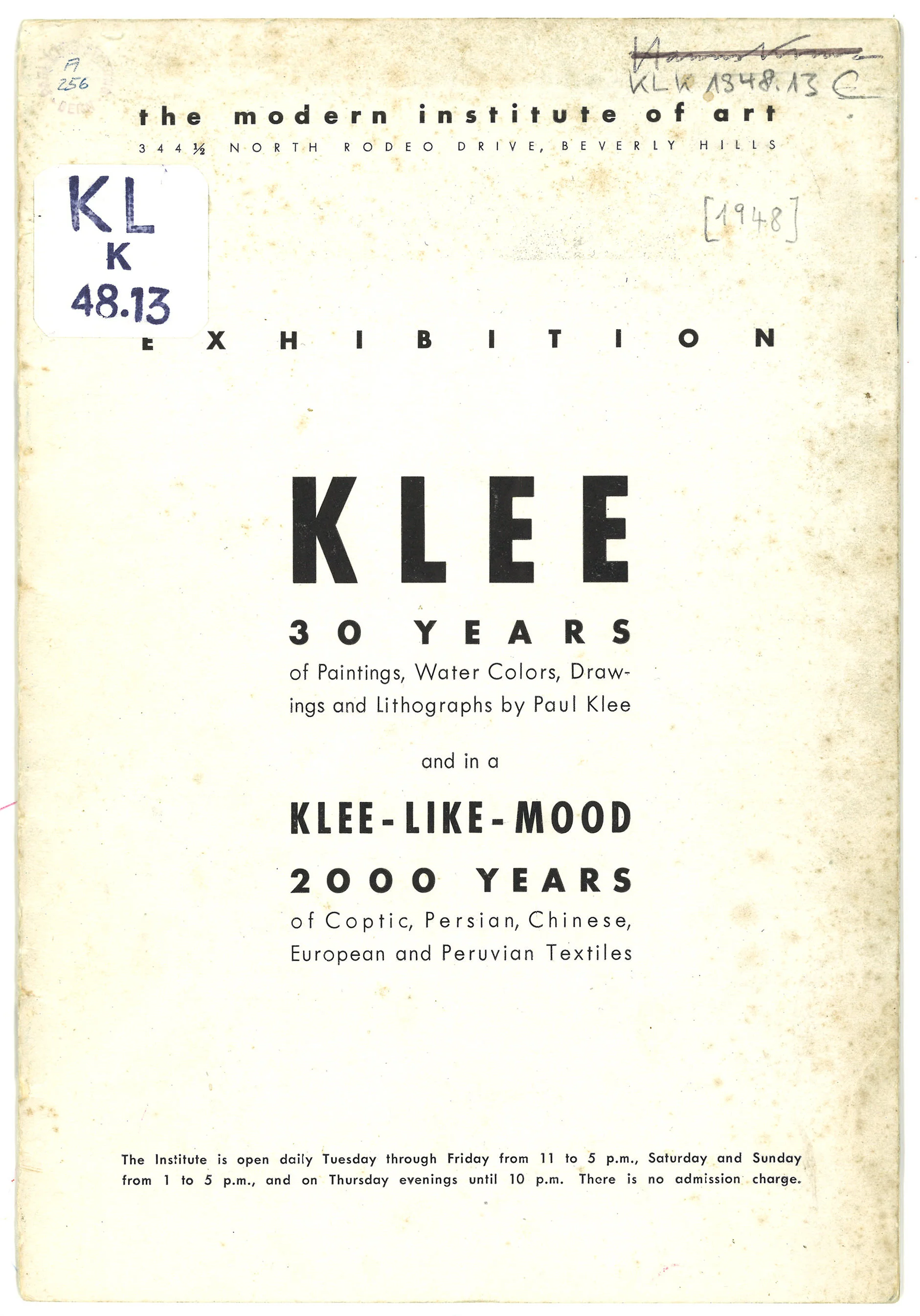 Abb. 2 Klee. 30 Years of Paintings, Water Colors, Drawings and Lithographs - and in a Klee-like-mood 2000 Years of Coptic, Persian, Chinese, European and Peruvian Textiles. The Modern Institute of Art, Beverly Hills, 3.9.-6.10.1948, Umschlag. © Zentrum Paul Klee, Bern, Archiv