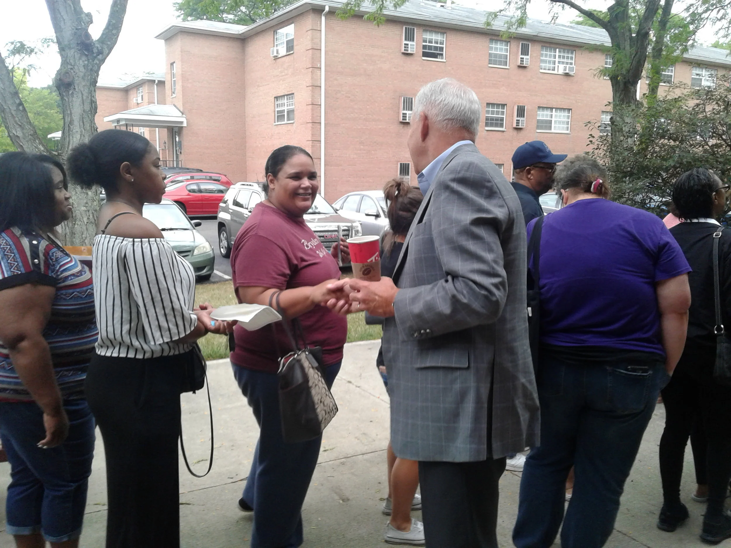 Homeport’s Bruce Luecke speaks with applicant.