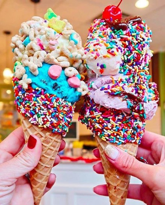 🍧 Ice cream is ALWAYS A GOOD IDEA! And if you agree come chill out with us on August 5th from 9AM - 4PM! 😉 We’ll be serving all kinds of ice cream with all kinds of toppings! 🍦
.
.
Who’s invited❓EVERYONE! This means you, your family, your friends, your dog 🐶... (of course, if your pooch is okay with Dairy 🙊) and pretty much anyone else you can think of.
.
.
🗓 So don’t forget to mark your calendars! We’ll see you in a week! .
.
#goldebergorthodontics #goldenbergortho #braces #orthodontics #Georgetownorthodontics #orthodontistgeorgetown #goldenbergorthoparty #georgetownbraces #icecream #icecreamparty #icecreamtime