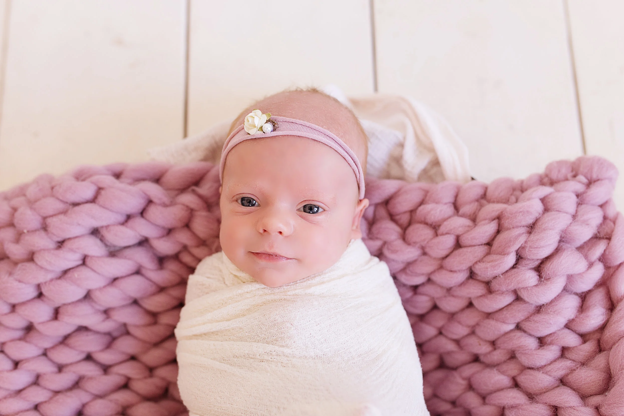 TwinKNewborn (27 of 73) copy.jpg