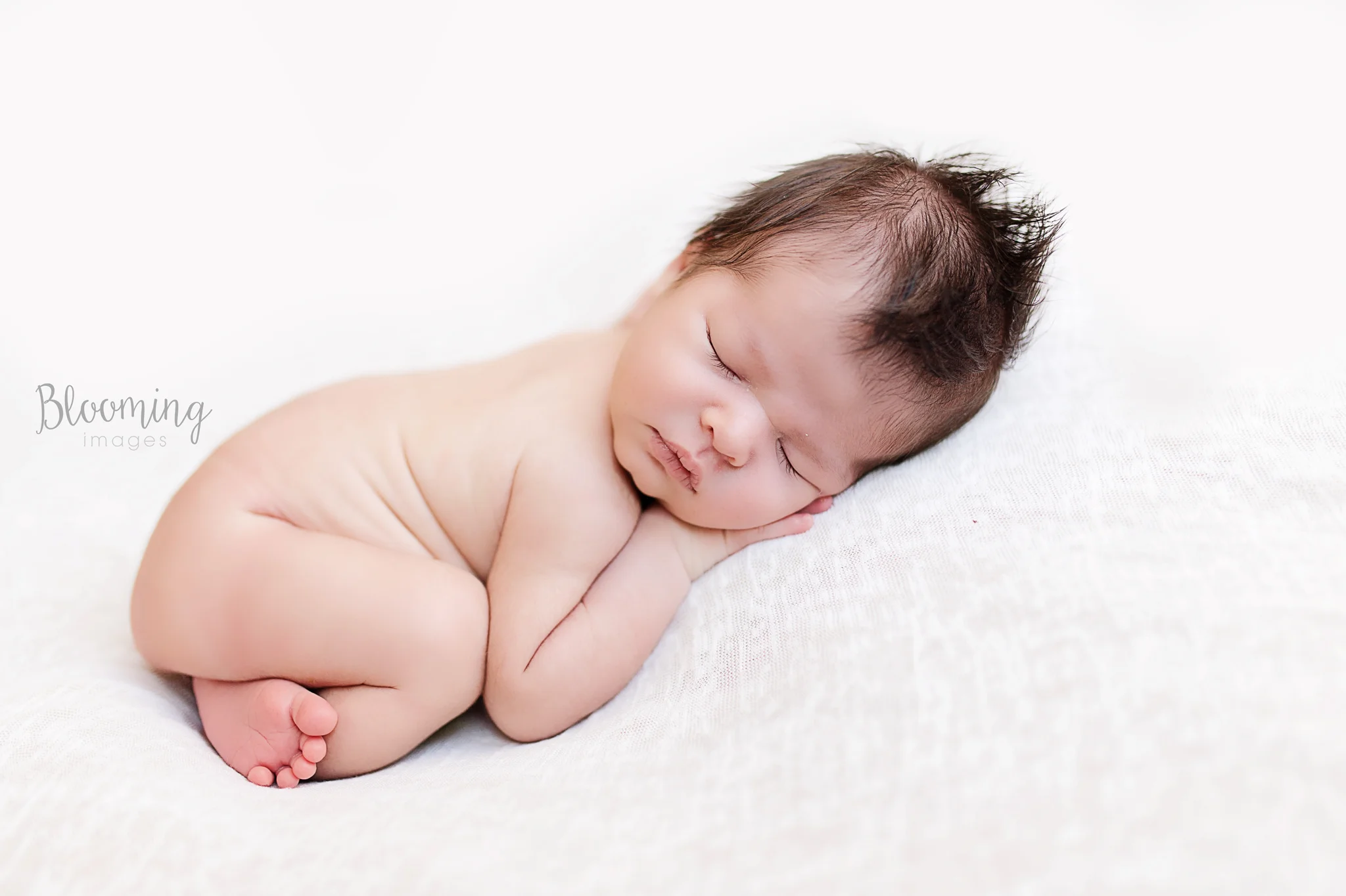 SirrNewborn-10 copy.jpg