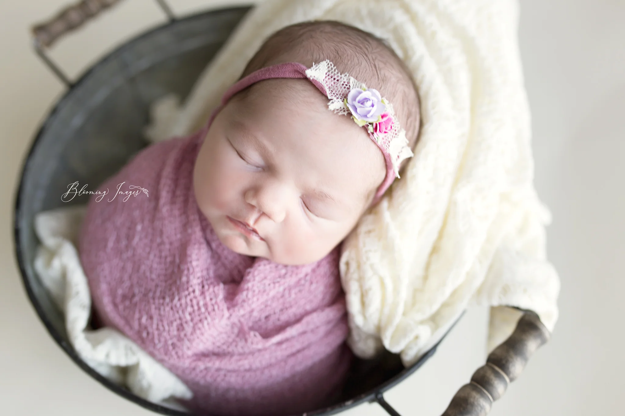 LilyNewborn-28 copy.jpg