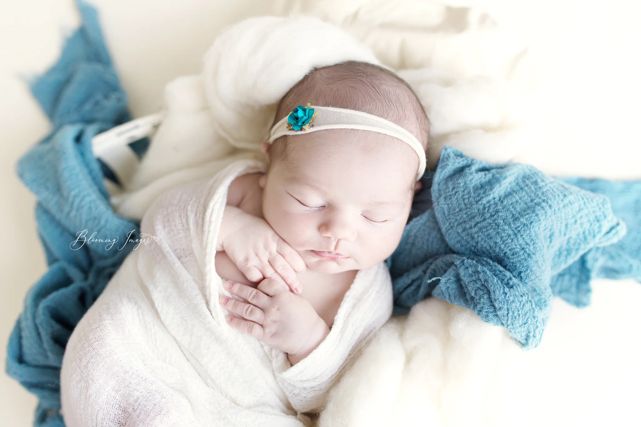 LilyNewborn-39 copy.jpg
