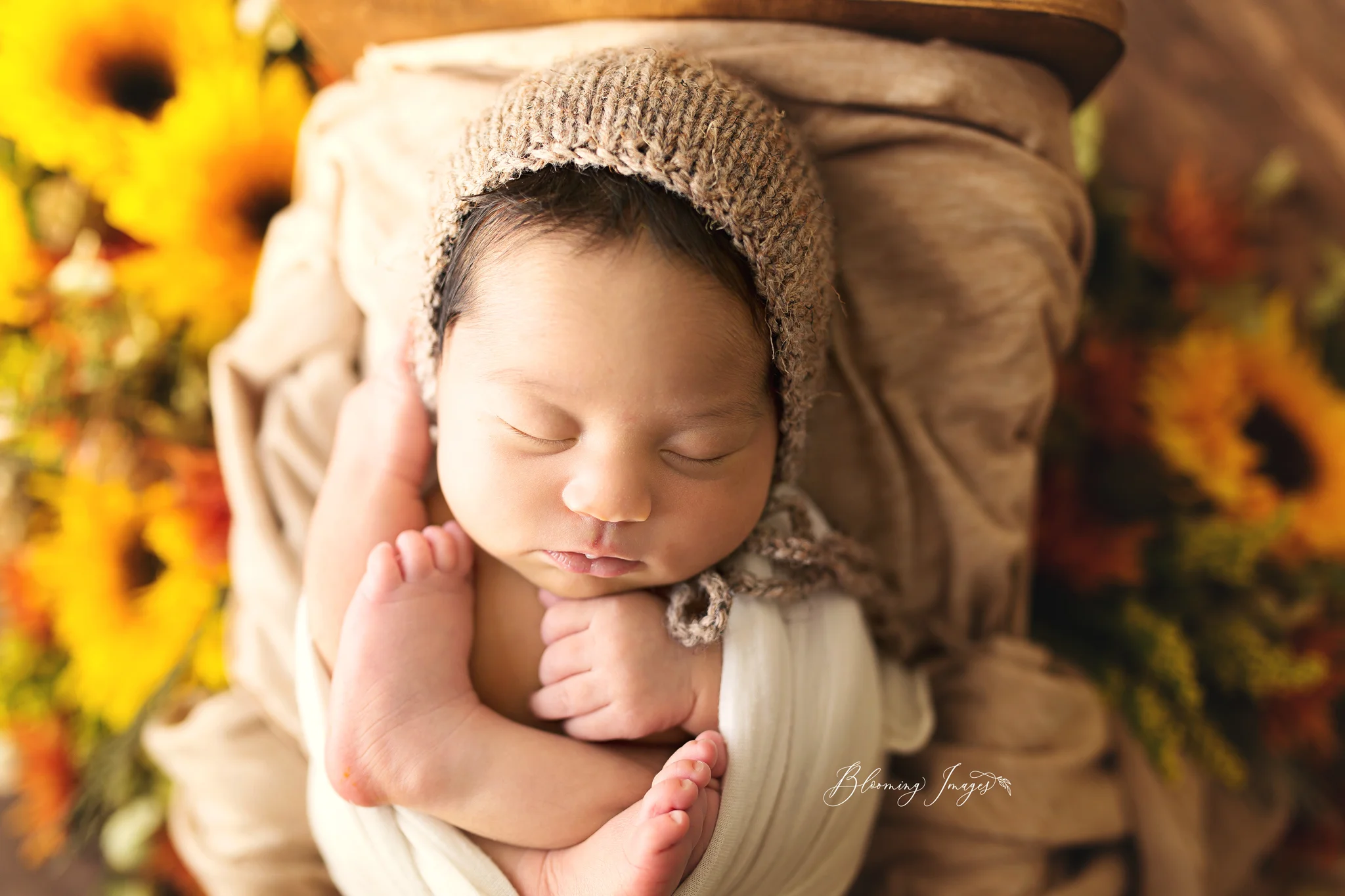 QuinnNewborn-100 copy.jpg
