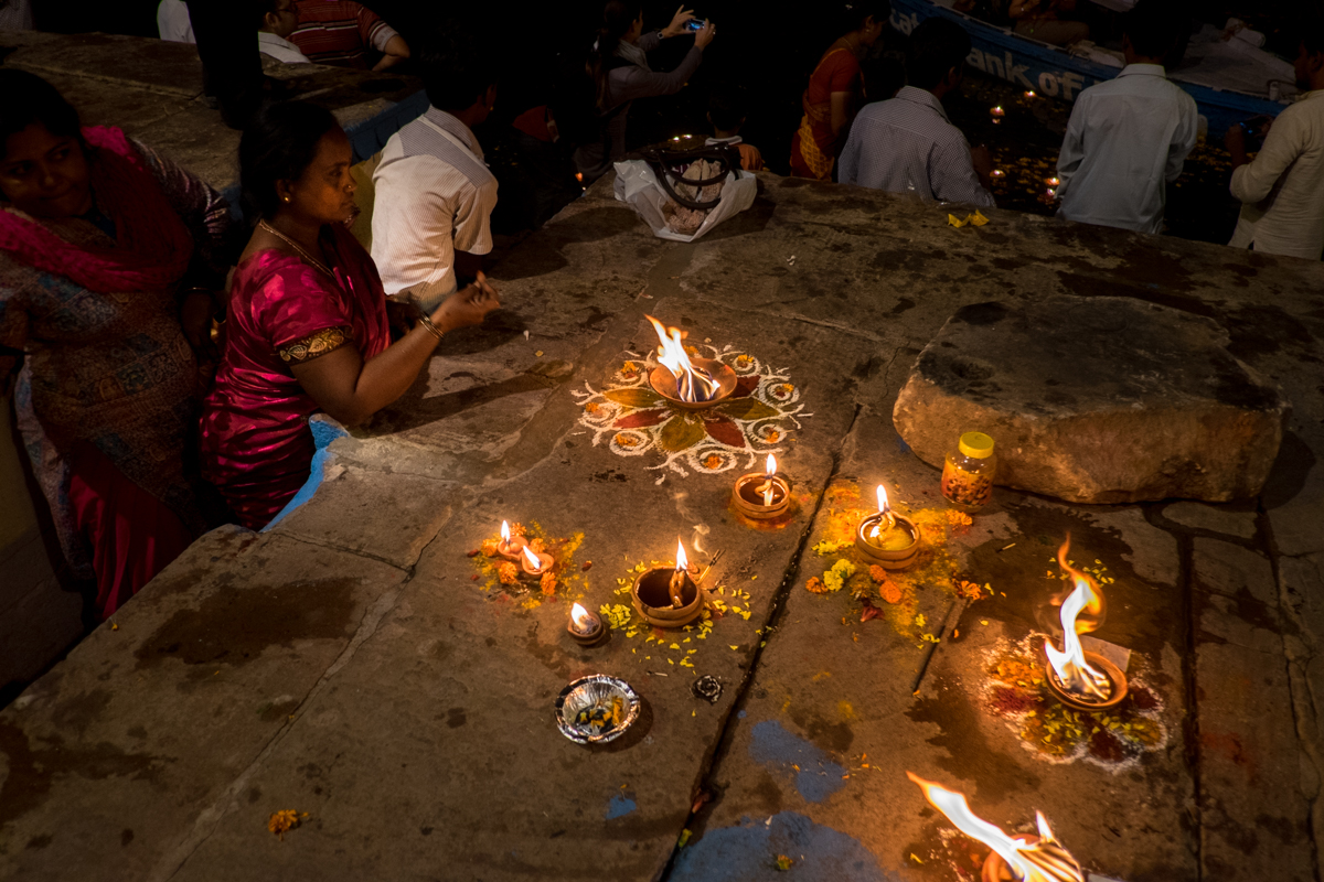 Varanasi Nights sin enfoque-4599.jpg