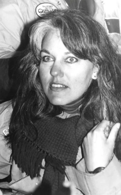 Reporter Jacqui Banaszynski at the Mirnyy Research Station. Photographer unknown.