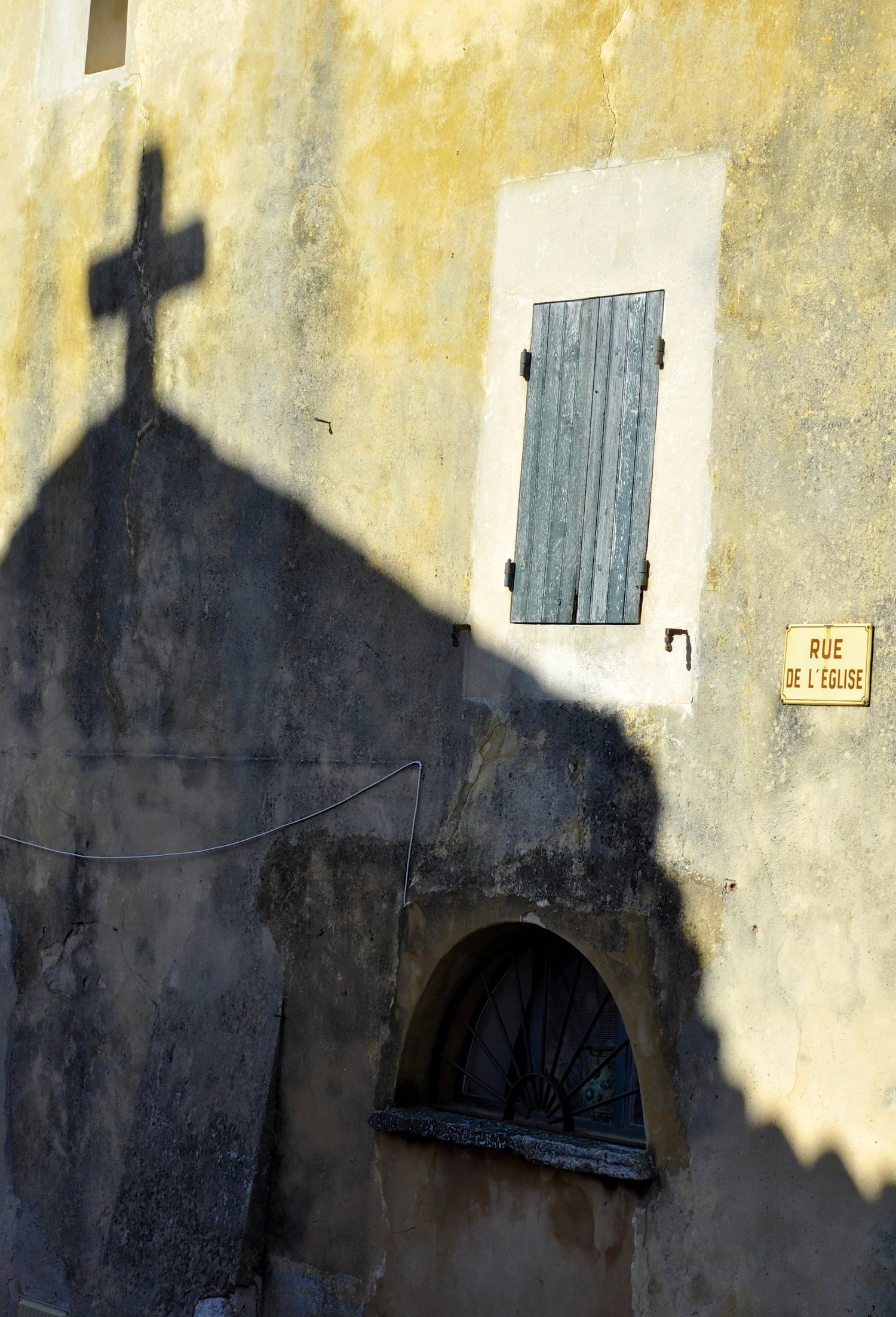 Rue de L'église ©Cathy de Moll