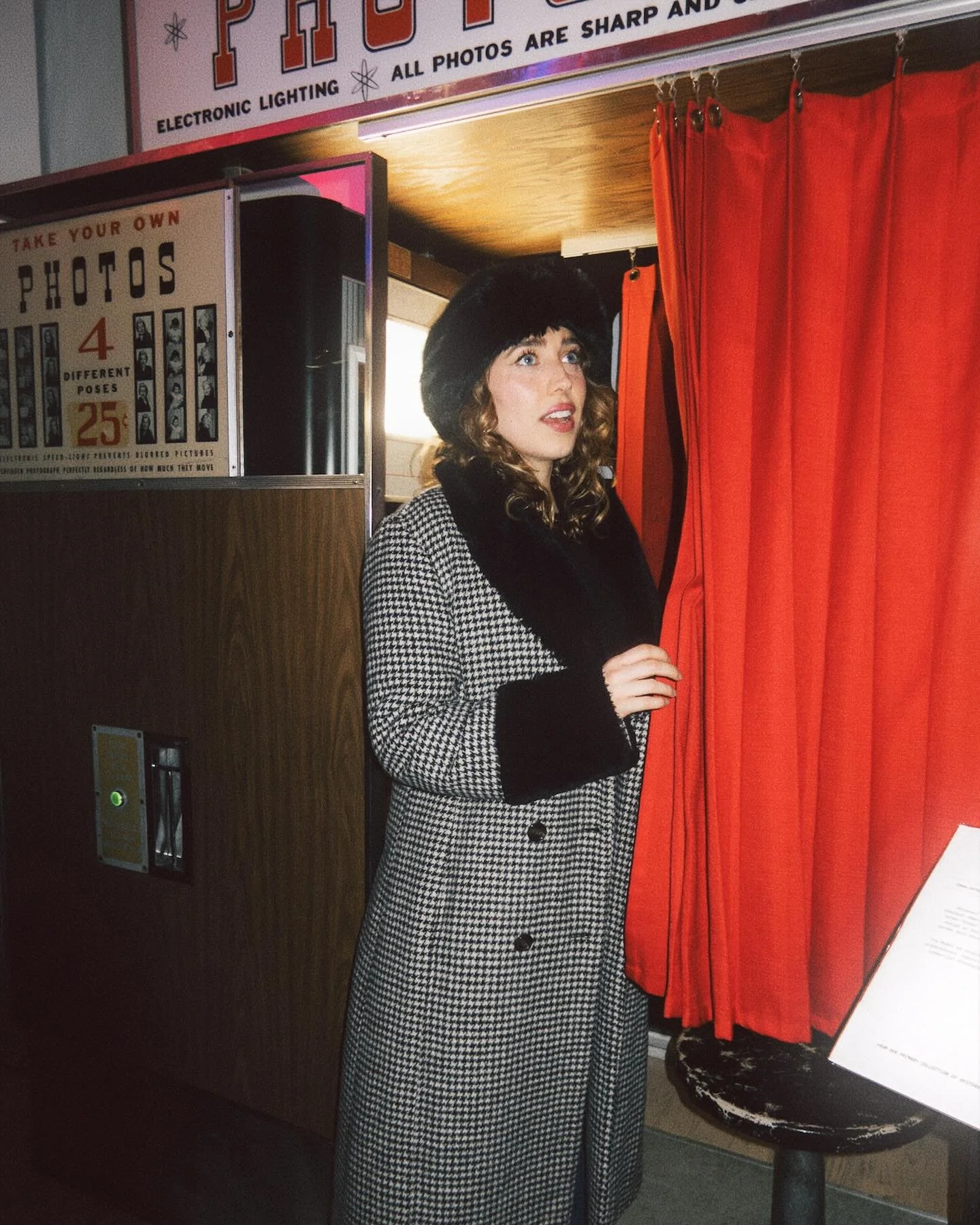 Somehow, the freezing cold feels good in a place like this. 

#newyorkcity #photobooth #weekendtravels #newyorknewyork