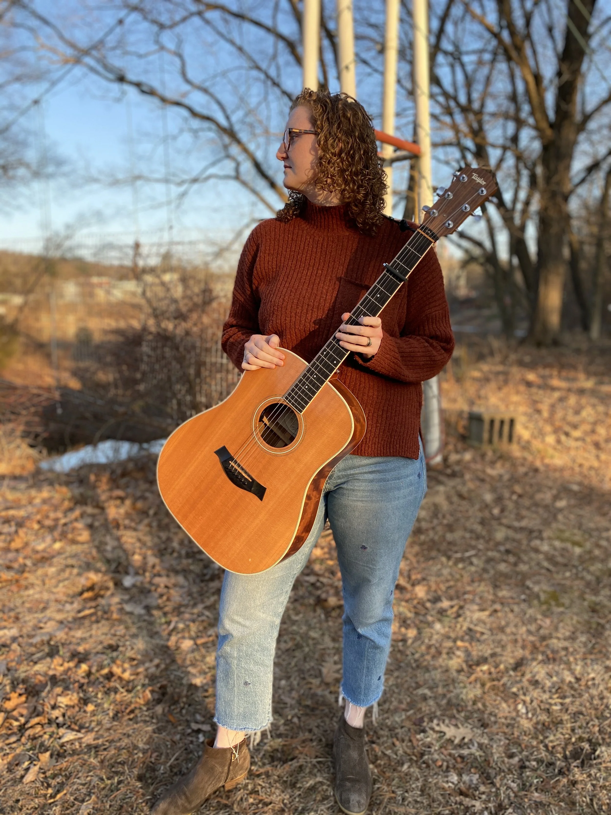 Songwriter Showcase at Rafter's Tavern