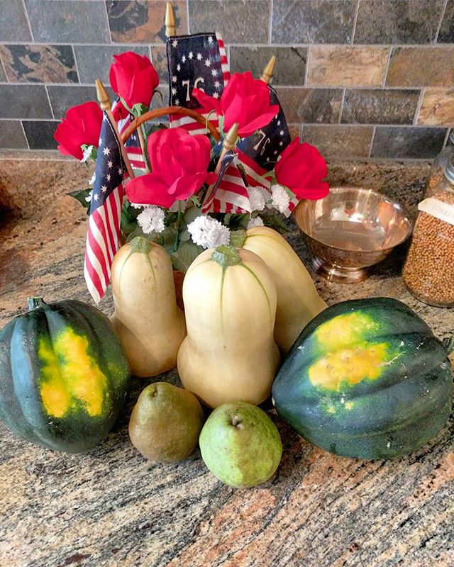 Todays fall harvest! Fall brings some of the best and most bountiful yields! As the saying goes good things take time. Butternut squash, acorn squash, tree ripened pears. This food from our garden was grown using local organic materials. Recycling wood chips and leaves back into the soil we are able to grow with zero synthetic inputs. Wood chips and leaf compost provide the soil organisims the food they need to thrive. The soil has developed a great capacity to hold moisture and this year we have grown all of this food without watering in the past 2 months! That is a big deal! No synthetic fertilizer, no pesticides, all natural. Beautiful!
#orgaincgarden #organicfood #teamgrow #beyondorganic #Permaculture