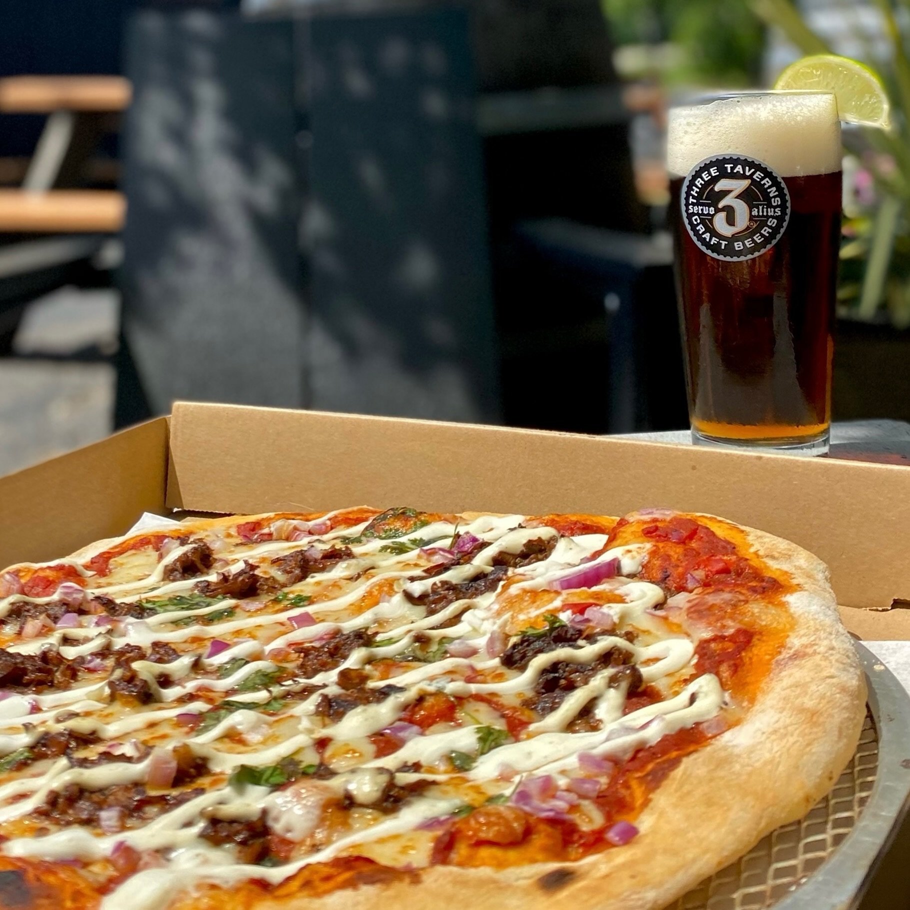 Come fiesta with us this Sunday for Cinco de Mayo where we&rsquo;ll have refreshing drinks like our Mexican dark lager, Pistoleer, complete with lime wedge for the occasion, and a special Mexican pizza from @prosperhouse_atl . Viva Mexico! 🇲🇽