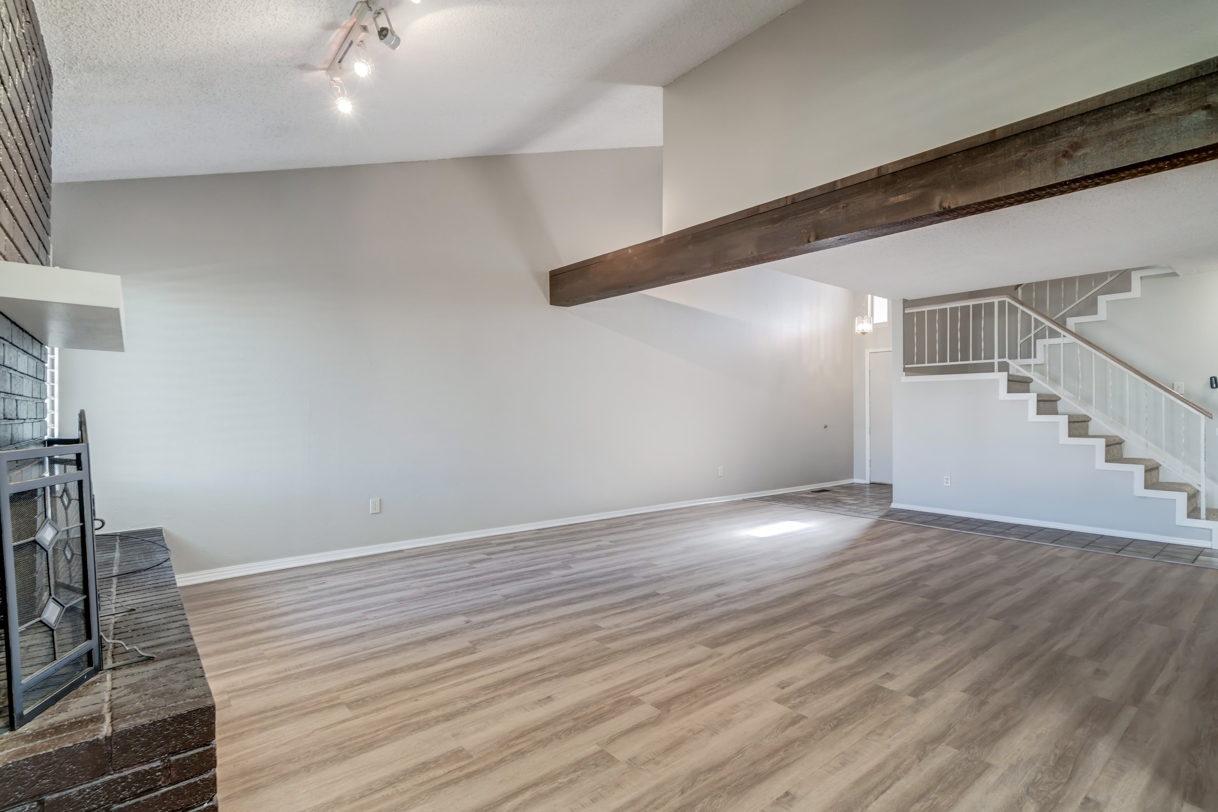 9921 Hefner Village Pl INT-5.jpg