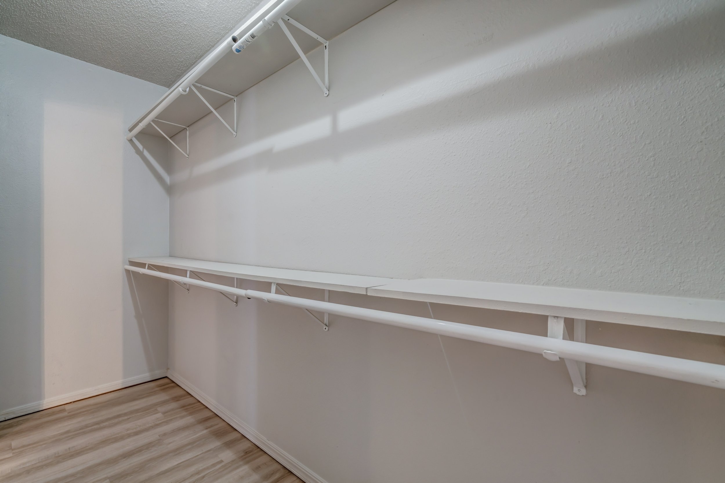 9921 Hefner Village Pl INT-21.jpg