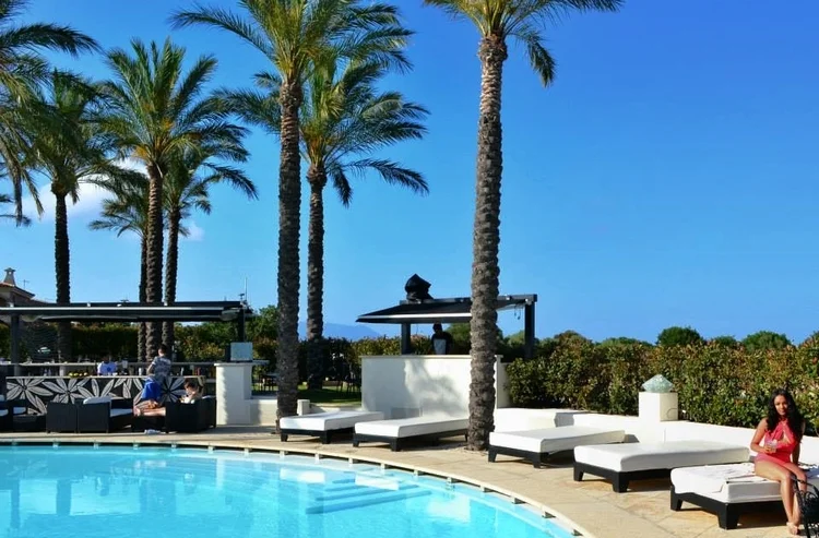 BAL HARBOUR- SAN TEODORO