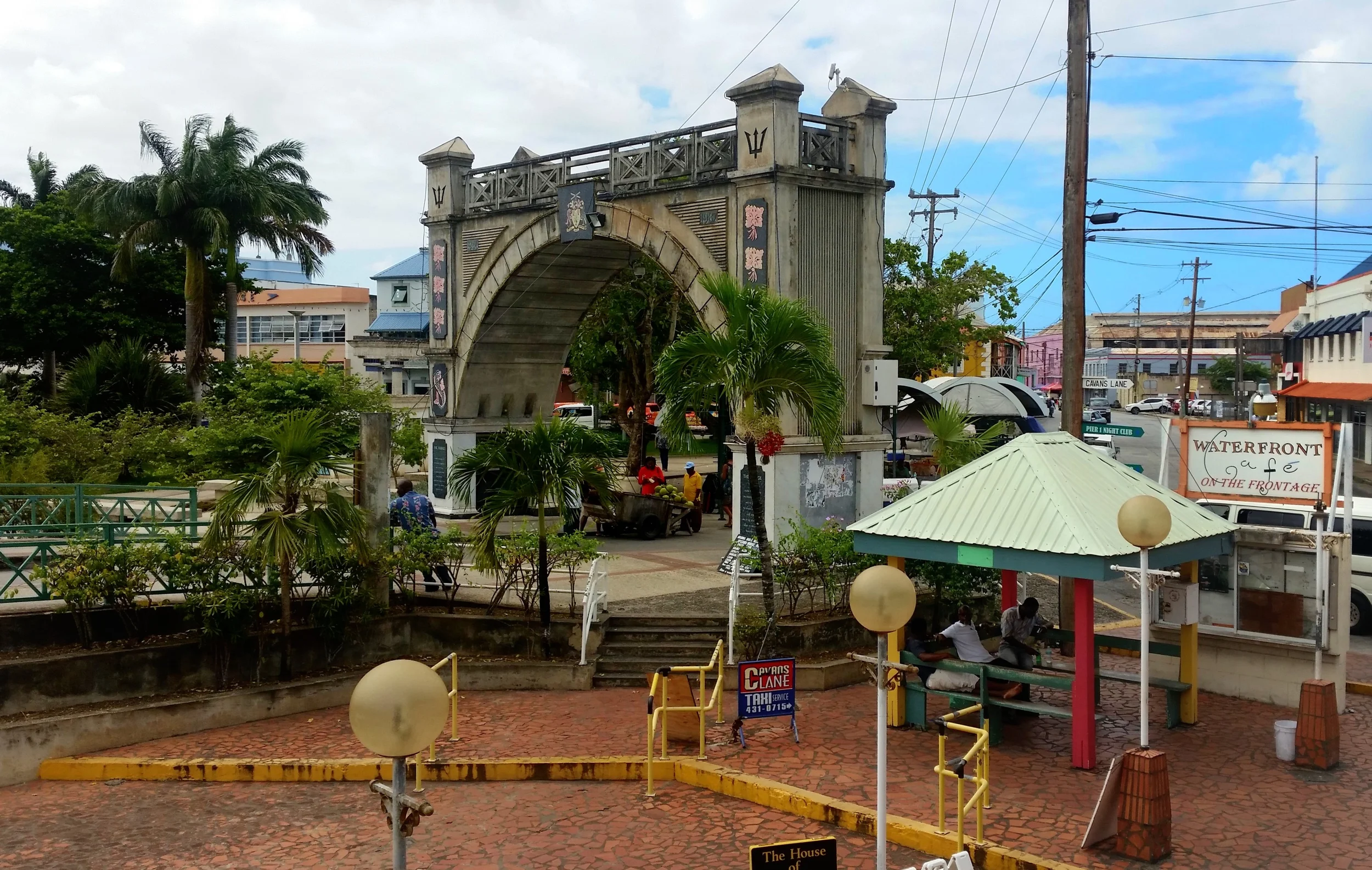 independence arch