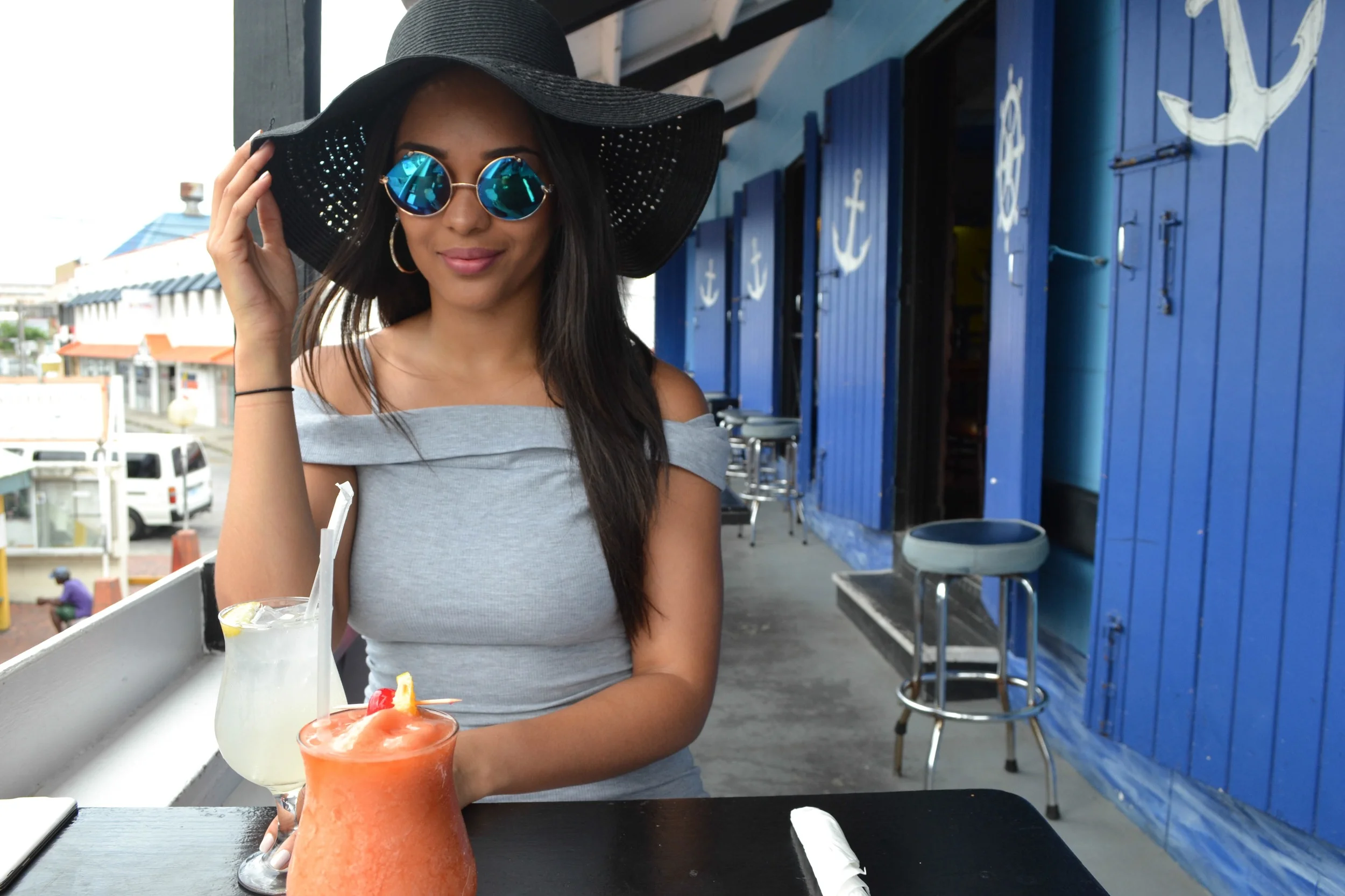 sunglasses- asos // lips- loreal paris color riche eva's nude // hat- primark