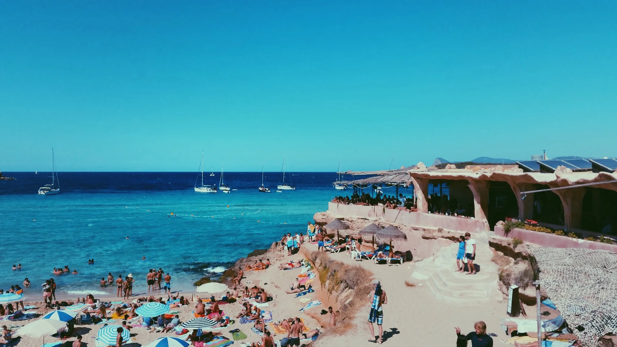 cala comte