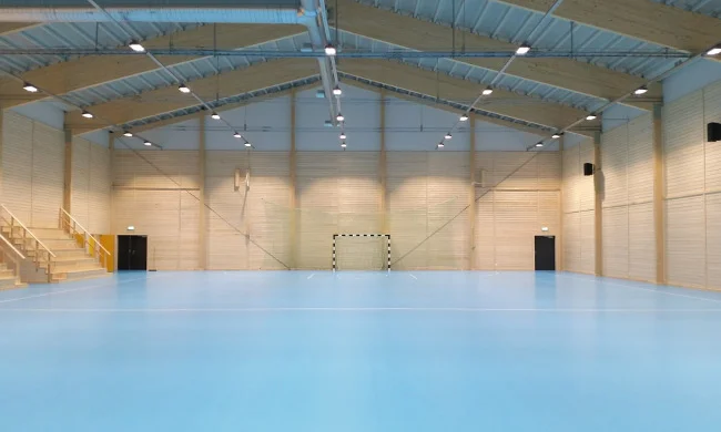 Strömsund sporthall bild från färdiga hallen källa: www.attacus.se
