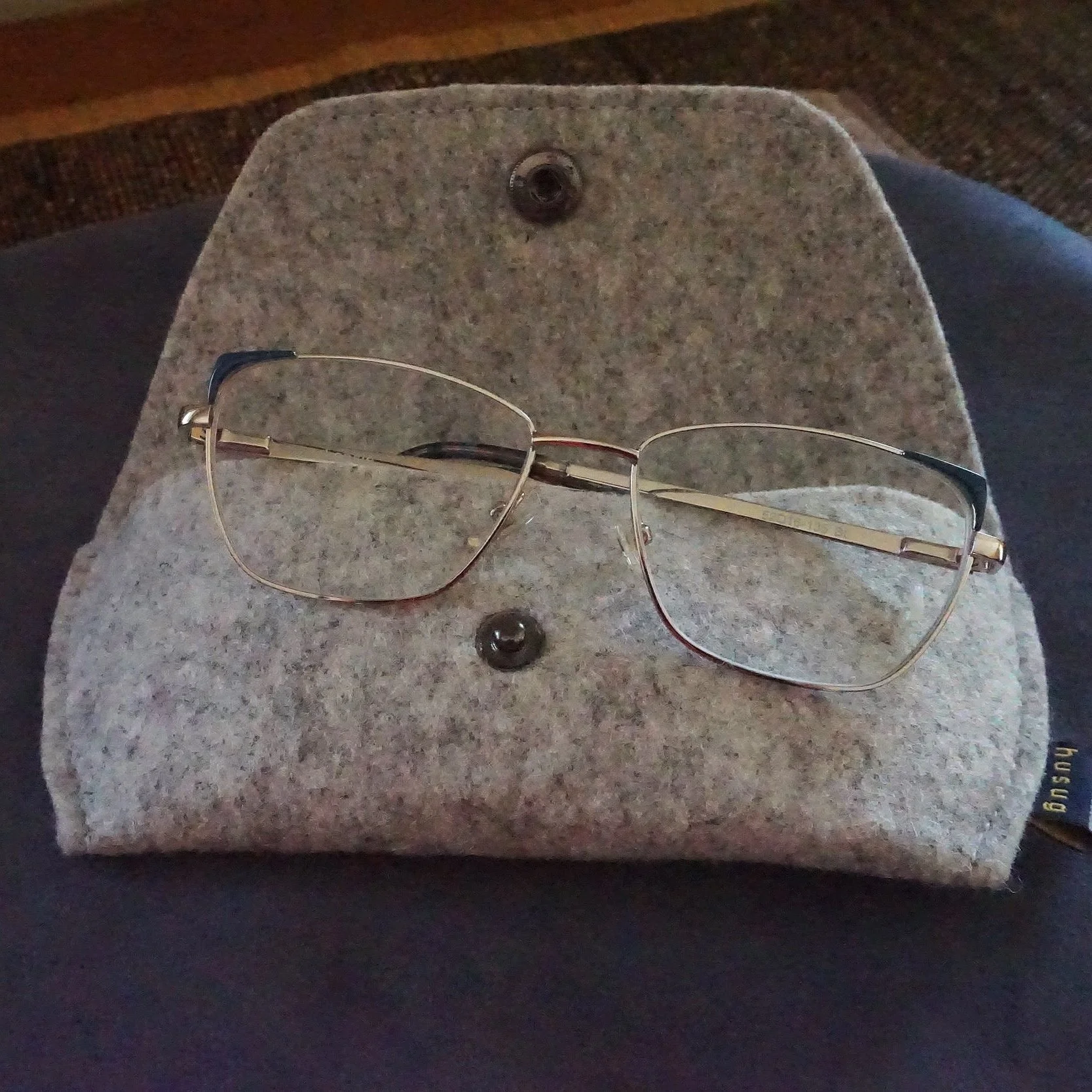 Felt Grey Snap Glasses Case