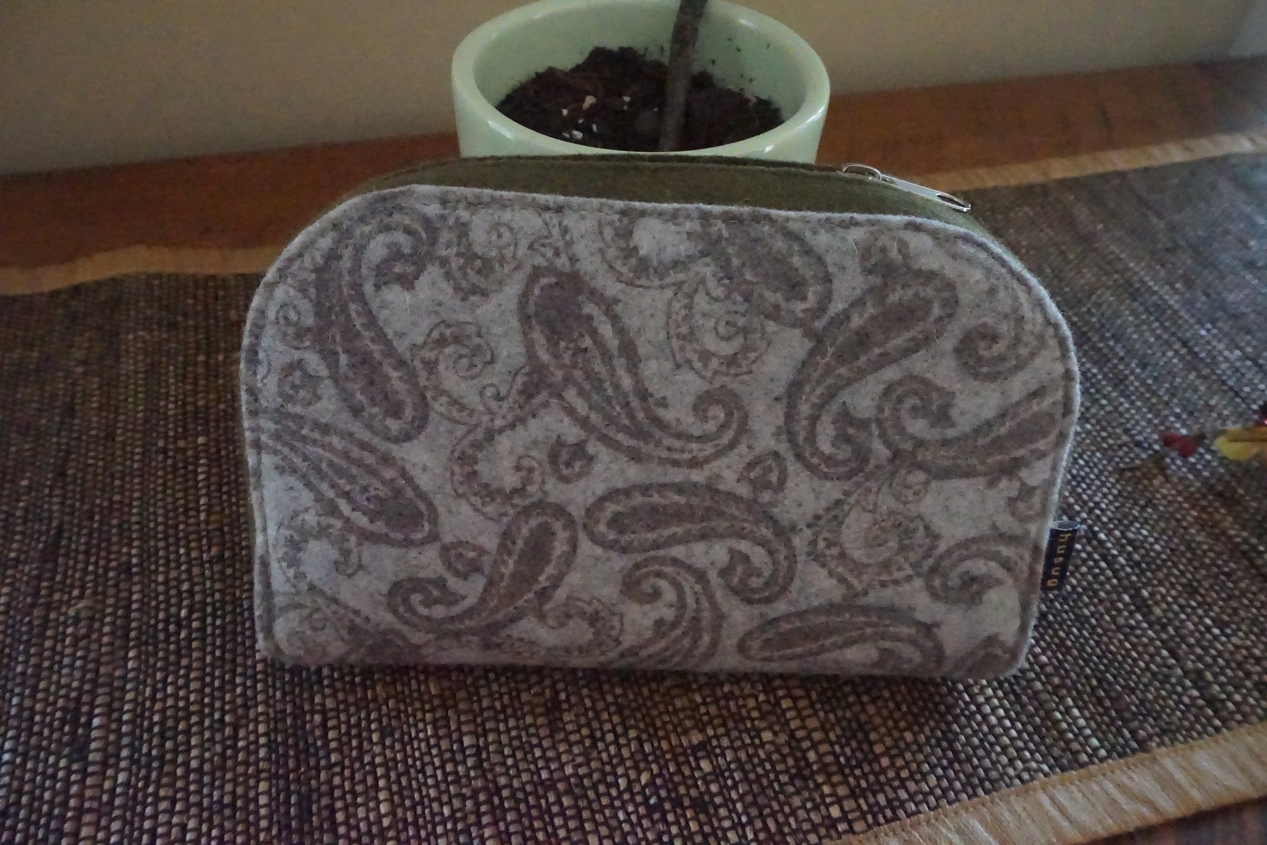 Cloth Zippered Bag