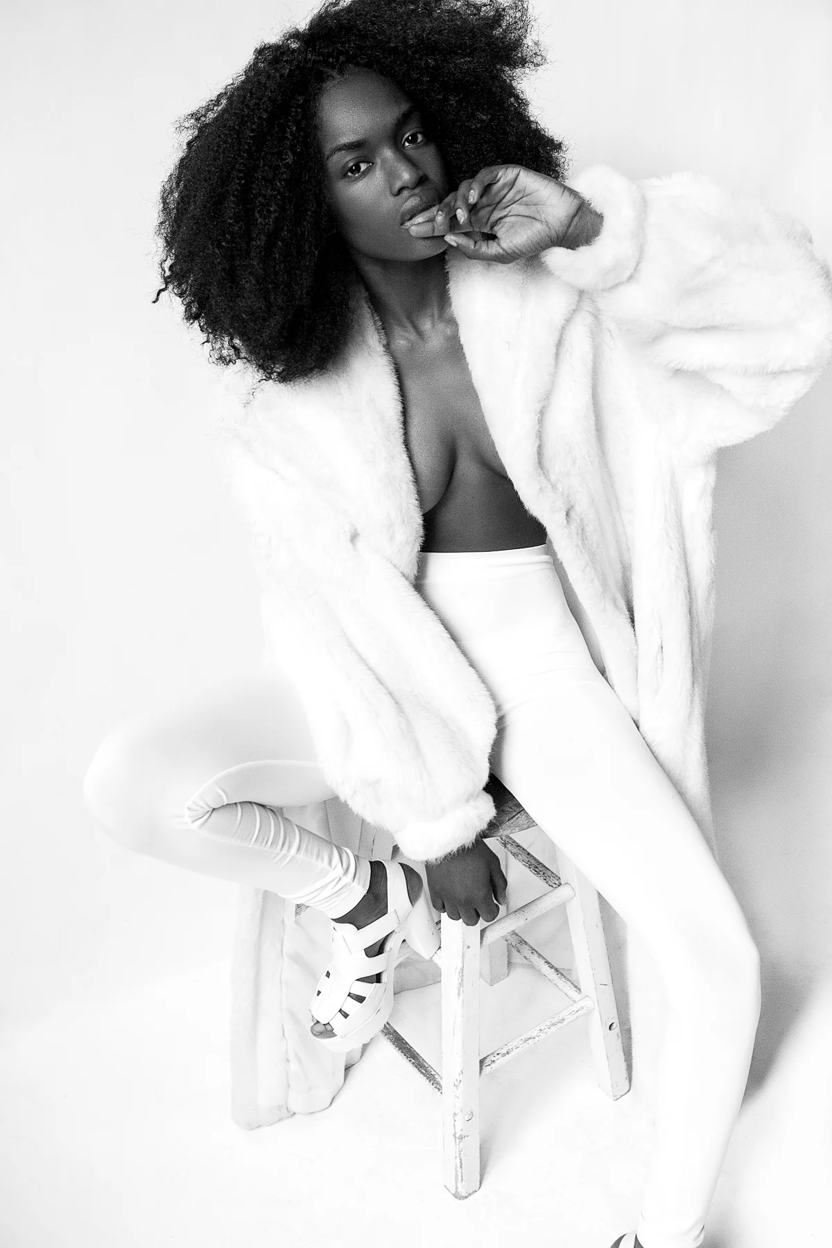 pleas_diamond_white-582_web.jpg