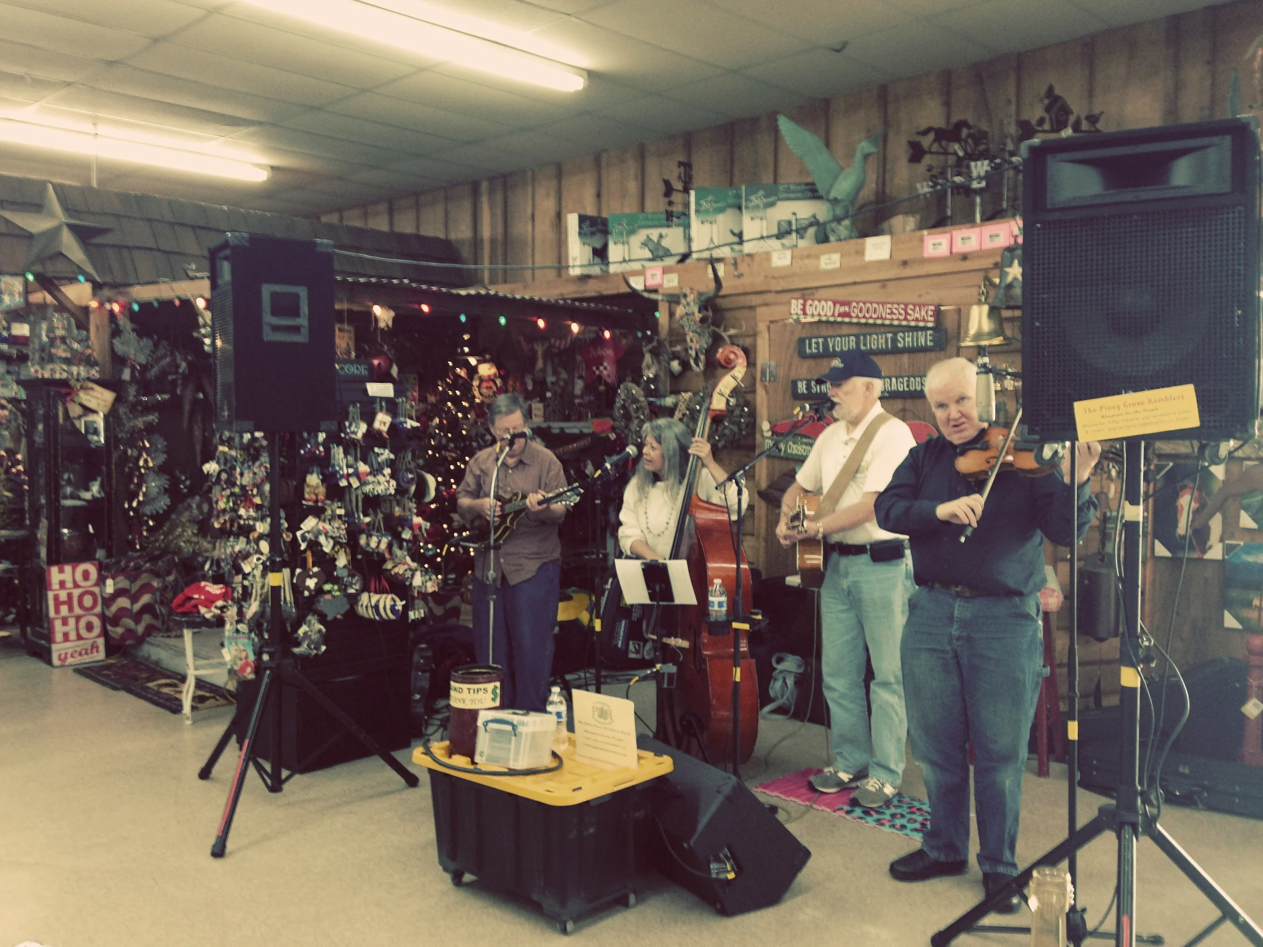 (left to right) The Piney Grove Ramblers : Don Clay, Gloria Brayshaw, Wayne Brooks and Jim Shaffer. 