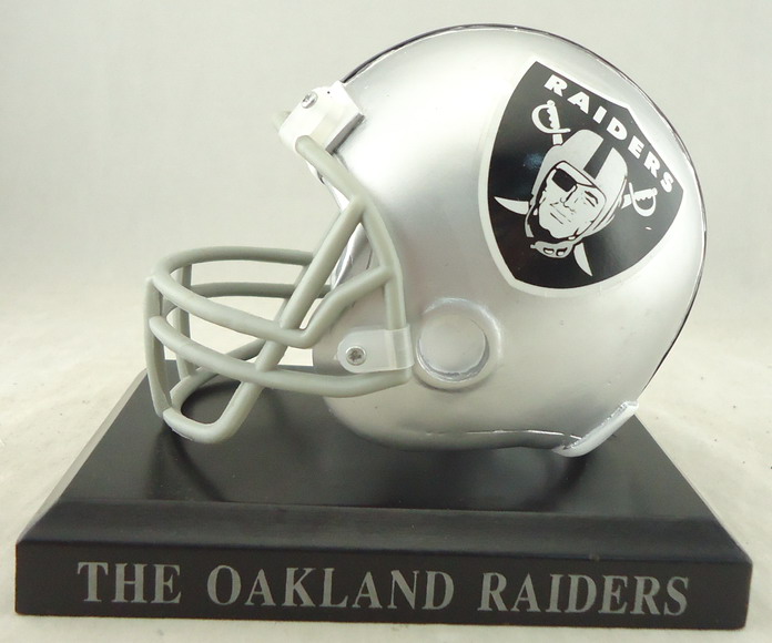 Oakland Raiders - 110049, Football Helmet Replica.JPG