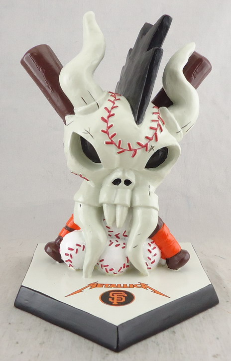 SF Giants - Metallica Statue 112020, 6in.jpg