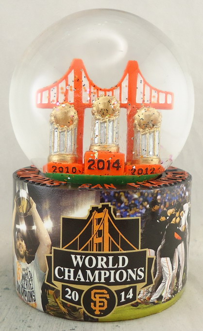 SF Giants -  Snowglobe 111356.jpg