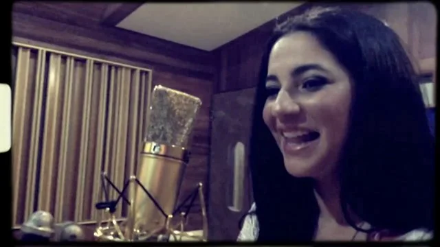 BELO VELLOSO - "Everybody Hurts"