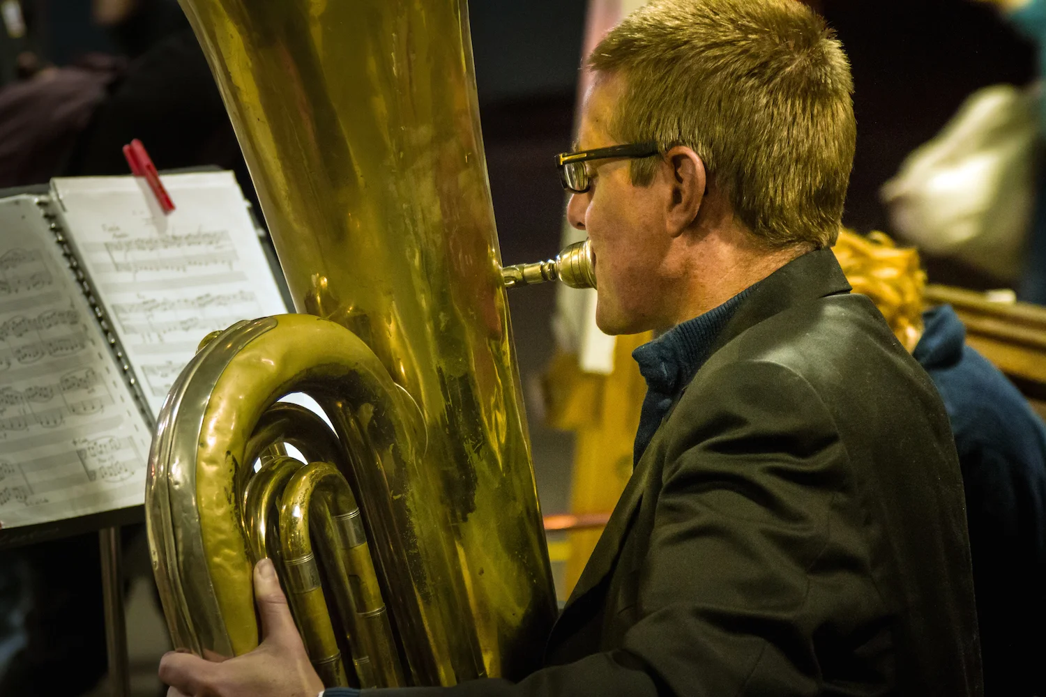 Pop-up Tuba Players