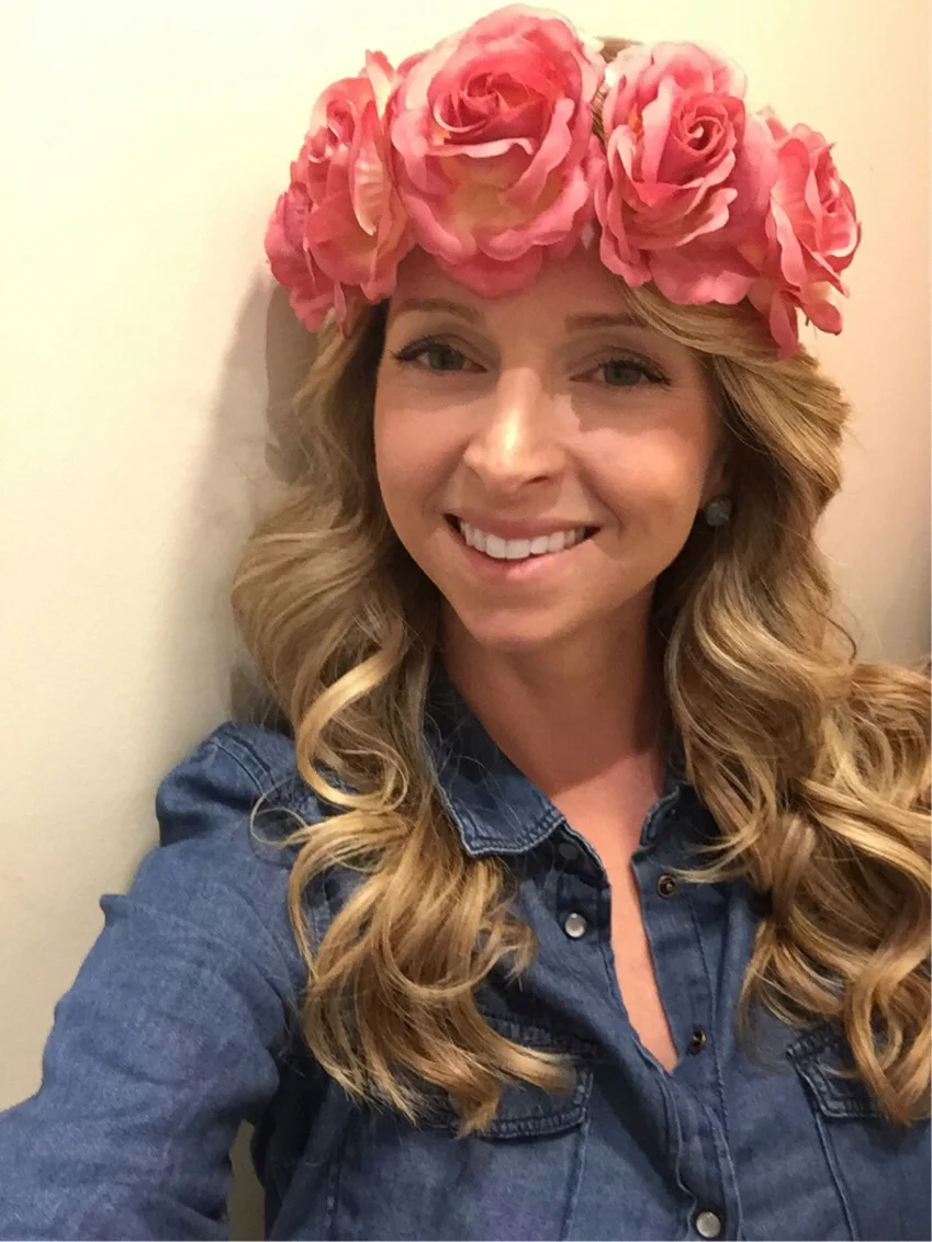 Who else is loving the rose headdress trend?
