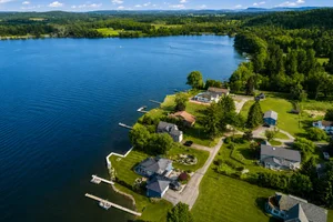Cazenovia Lake House thumbnail 26