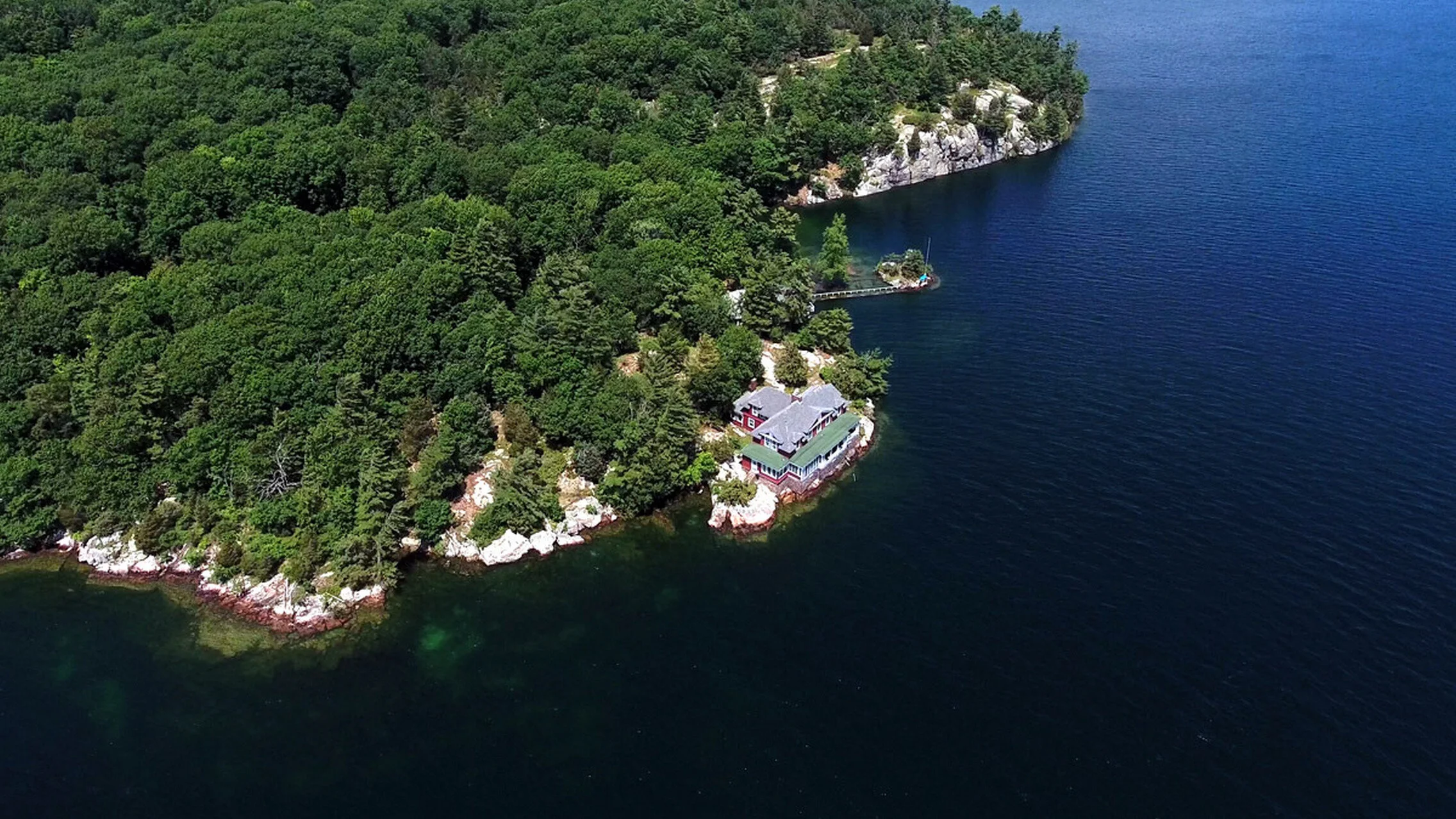 Island Home For Sale Historic Bluff Island 1000 Islands New York — MICHAEL DEROSA Buying