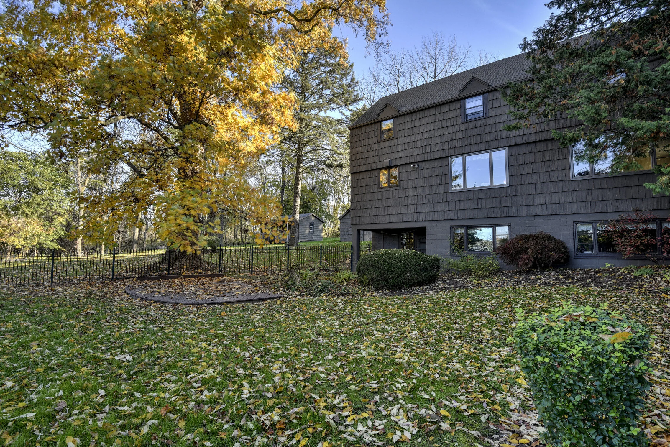 Like 16 Photo of 211 Genesee Street, Cayuga, NY 13034 Cayuga Lake Upstate New York property listing for sal.JPG