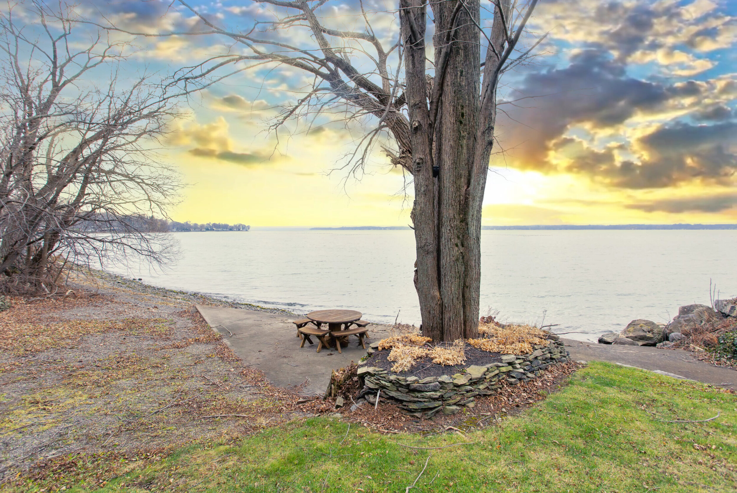 5148 Plaster Point, Cayuga Lake New York — Michael DeRosa Exchange