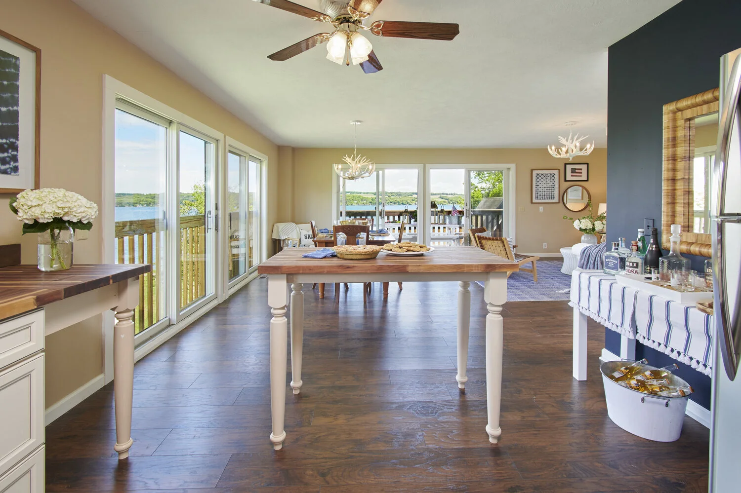 2512 Lakefront Lane Skaneateles Lake New York 13152 United States