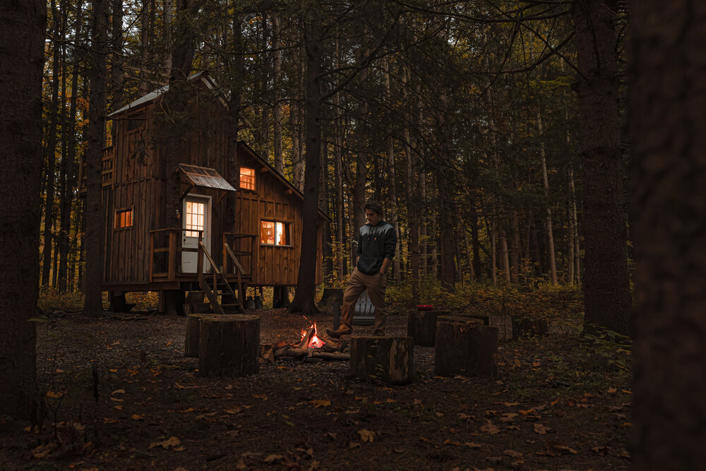 Goodalls+Treehouse+at+Wellnesste+Lodge+in+Upstate+NY_Campfire+at+Twilight+3.jpg