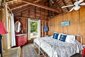 Storybook Cottage thumbnail 55